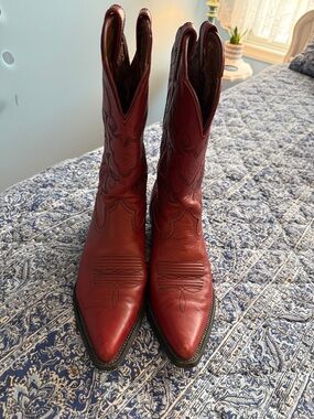 Ariat Red Leather Western Cowboy Boots 8.5